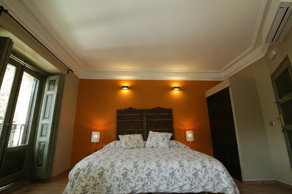 Abracadabra Suites Madrid Room photo
